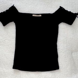 NWT Express Off the Shoulder Crop, XS